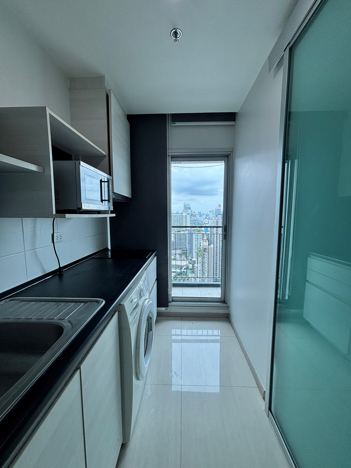 CondoRatchadapisek, Huaikwang, Suttisan : Sell/Rent Condo Life Ratchadaphisek Building B 34