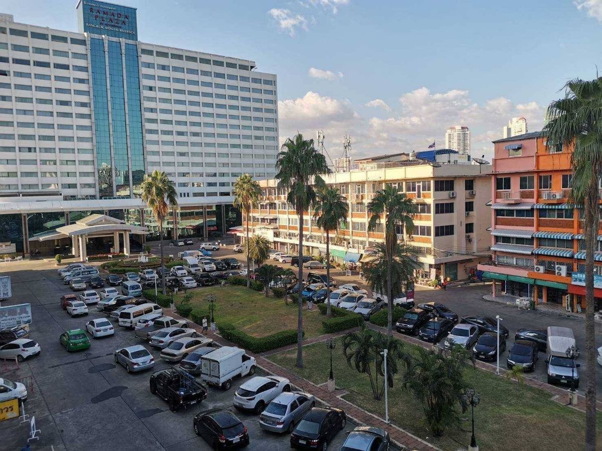 ขายอาคารพาณิชย์สาทร นราธิวาส : [Sale] ตึก 4 ชั้น ติดถนนเจริญกรุง 3 ห้องนอน 3 ห้องน้ำ ใกล้ รร.แม่น้ำ ใกล้ Asiatique บางรัก มีที่จอดรถ เหมาะทำธุรกิจหรือพักอาศัย สนใจ 📞 080 369 6366 | 099 415 2664