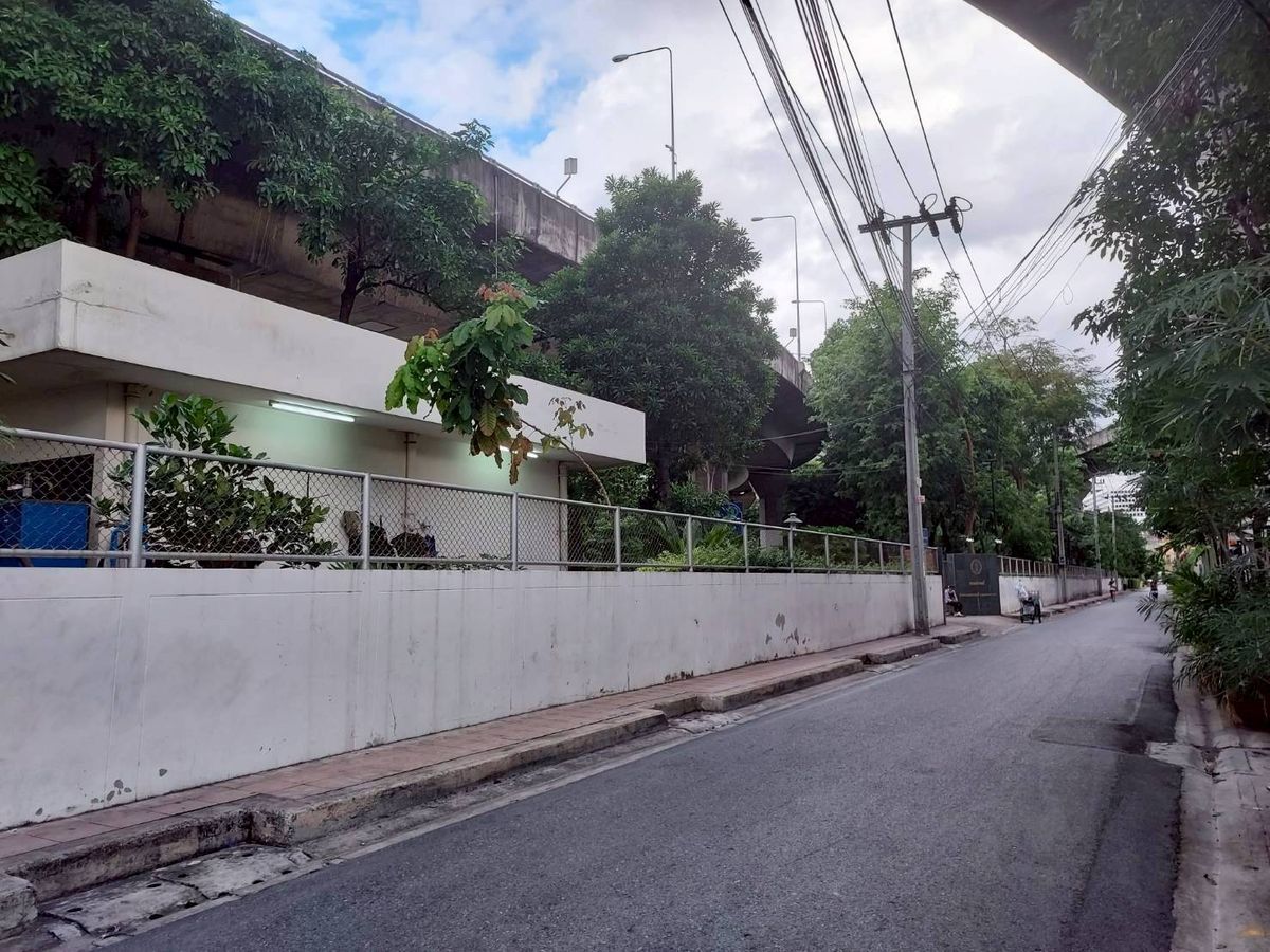 ขายบ้านราชเทวี พญาไท : ขายที่ดินพร้อมบ้าน ย่านราชปรารภ #ทำเลในเมือง #ทําเลค้าขาย  #ทําเลใจกลางเมือง 