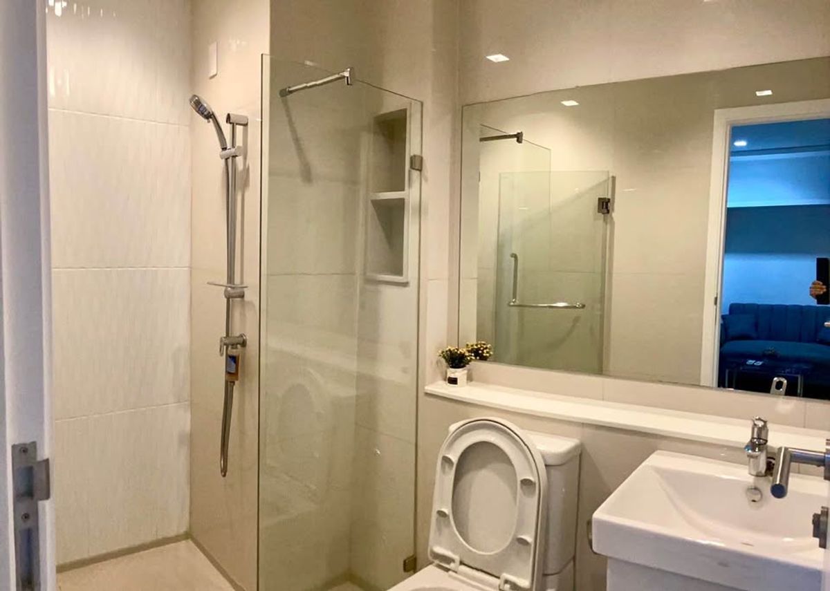 ให้เช่าคอนโดพระราม 9 เพชรบุรีตัดใหม่ RCA : ให้เช่า ไลฟ์ อโศก-พระราม 9 (LIFE ASOKE-RAMA9) ชั้น 37 วิวไม่บล็อก ไพรเวทโซน บิ้วอินทั้งห้อง เพียง 300 เมตร จาก MRT พระราม 9