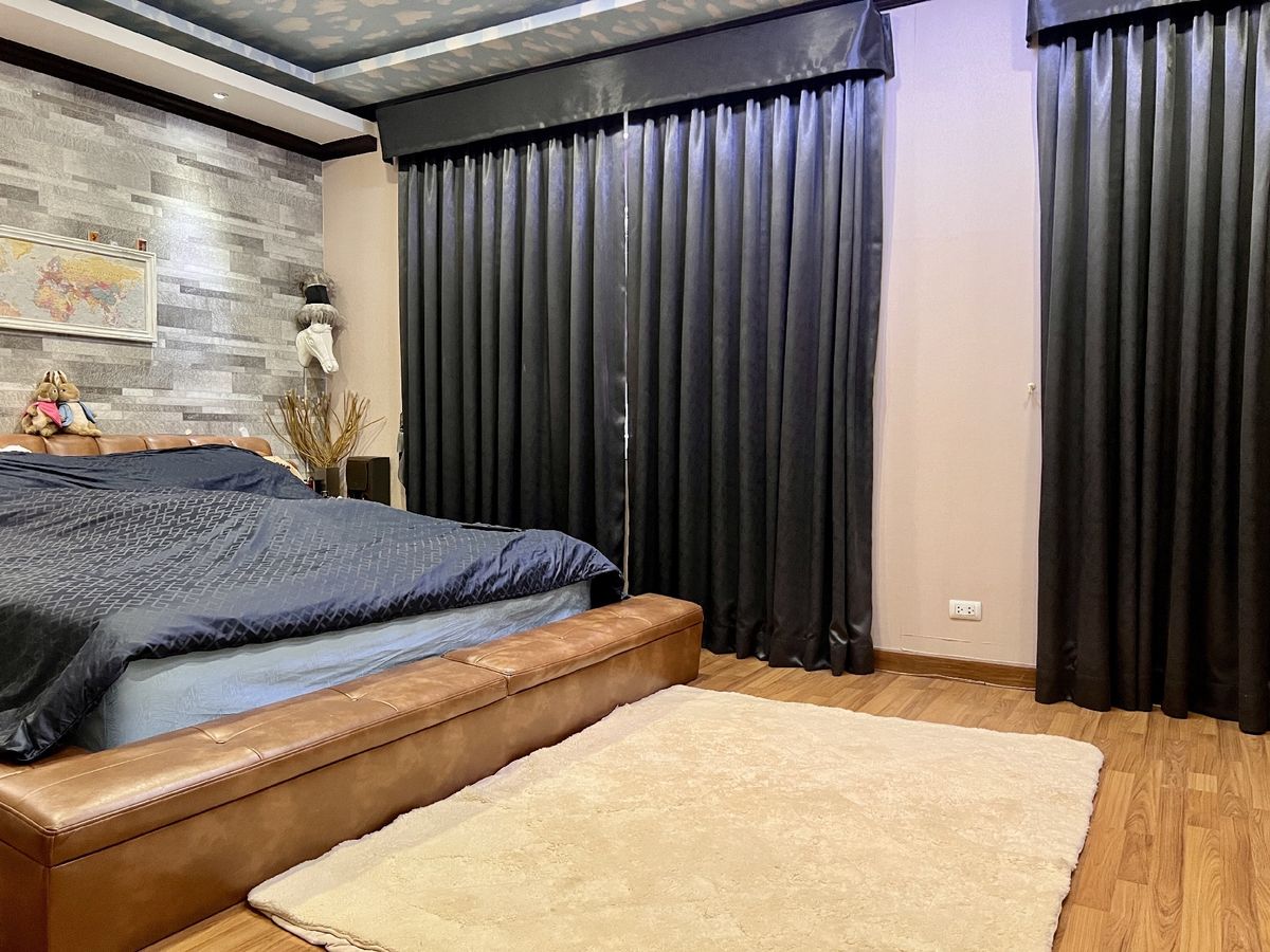 For SaleTownhomeKaset Nawamin,Ladplakao : Selling The Trust Kaset Nawamin Townhome is ready to cover all the new flooring. Plus half a million furniture
