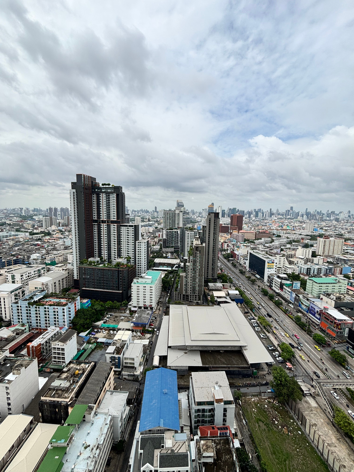 CondoRatchadapisek, Huaikwang, Suttisan : Sell/Rent Condo Life Ratchadaphisek Building B 34