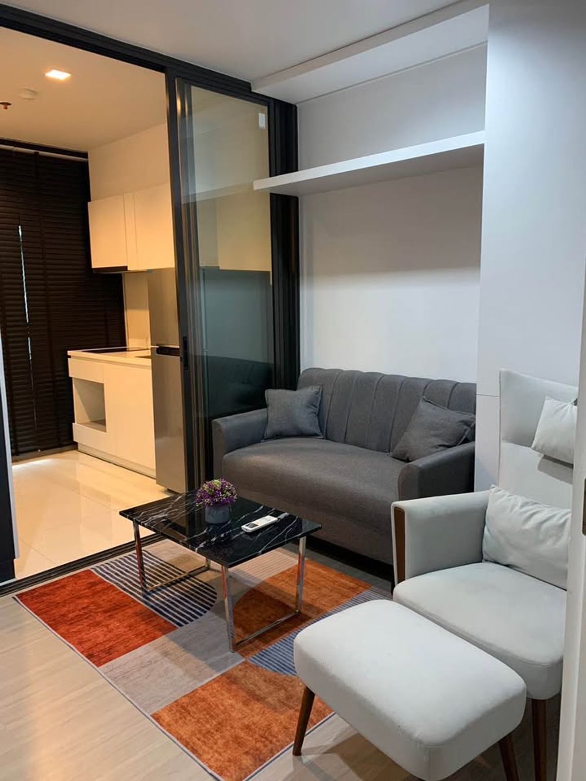 ให้เช่าคอนโดพระราม 9 เพชรบุรีตัดใหม่ RCA : ให้เช่า ไลฟ์ อโศก-พระราม 9 (LIFE ASOKE-RAMA9) ชั้น 37 วิวไม่บล็อก ไพรเวทโซน บิ้วอินทั้งห้อง เพียง 300 เมตร จาก MRT พระราม 9