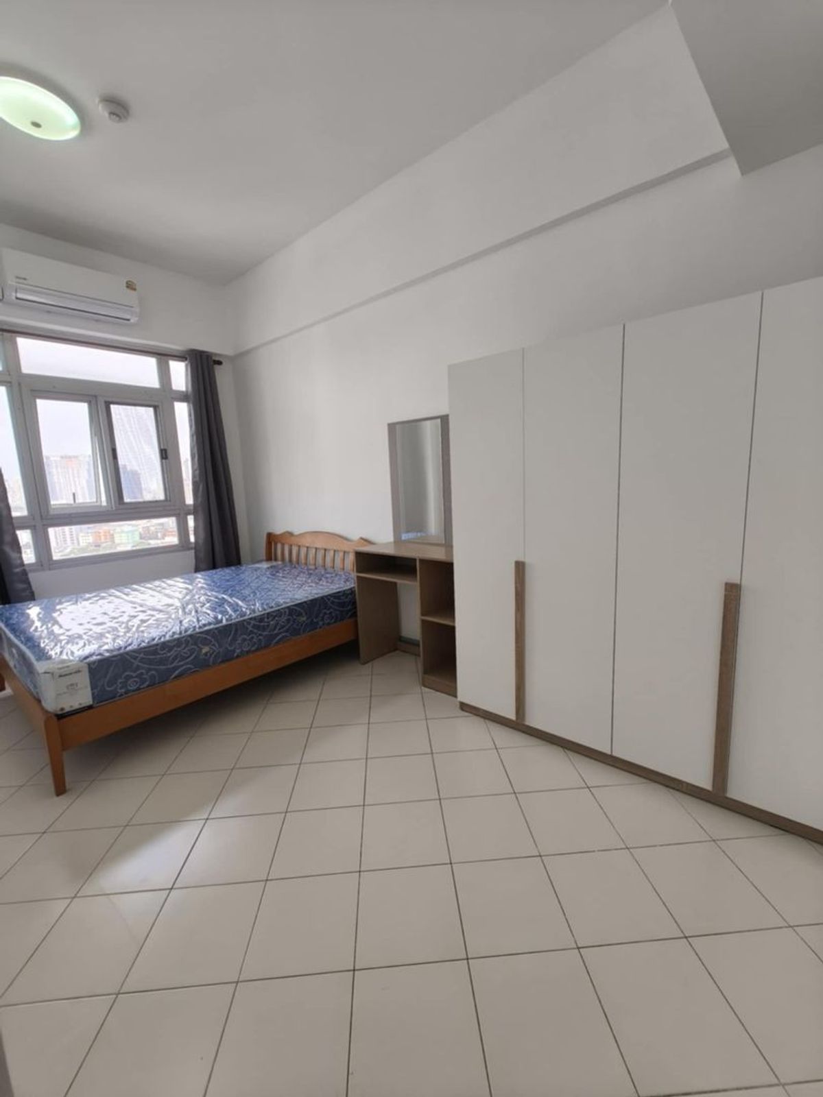 For RentCondoRamkhamhaeng, Hua Mak : Rent Corn Pod Ramkhamhaeng 40 Building 2, Floor 17