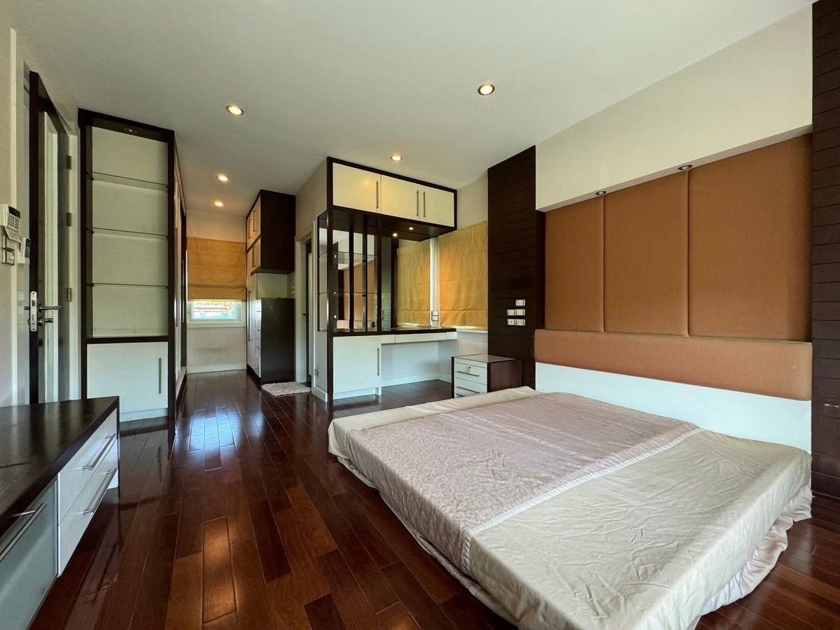 ขายบ้านเกษตร นวมินทร์ ลาดปลาเค้า : 📢👇 บ้านเดี่ยว ราคาดี ในทำเลที่ดี สะดวกสบายในการเดินทางและใกล้แหล่งอำนวยความสะดวก 