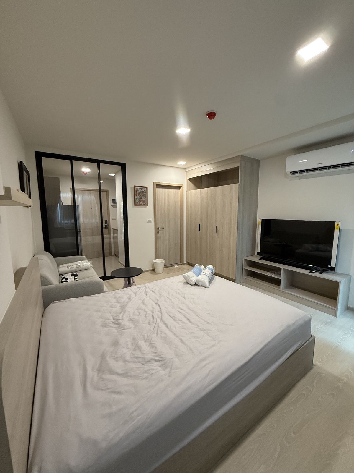 For RentCondoPathum Thani,Rangsit, Thammasat : 💎Bangkok Uni💎 dcondo hype rangsit 1bedroom 26.5sqm for rent 