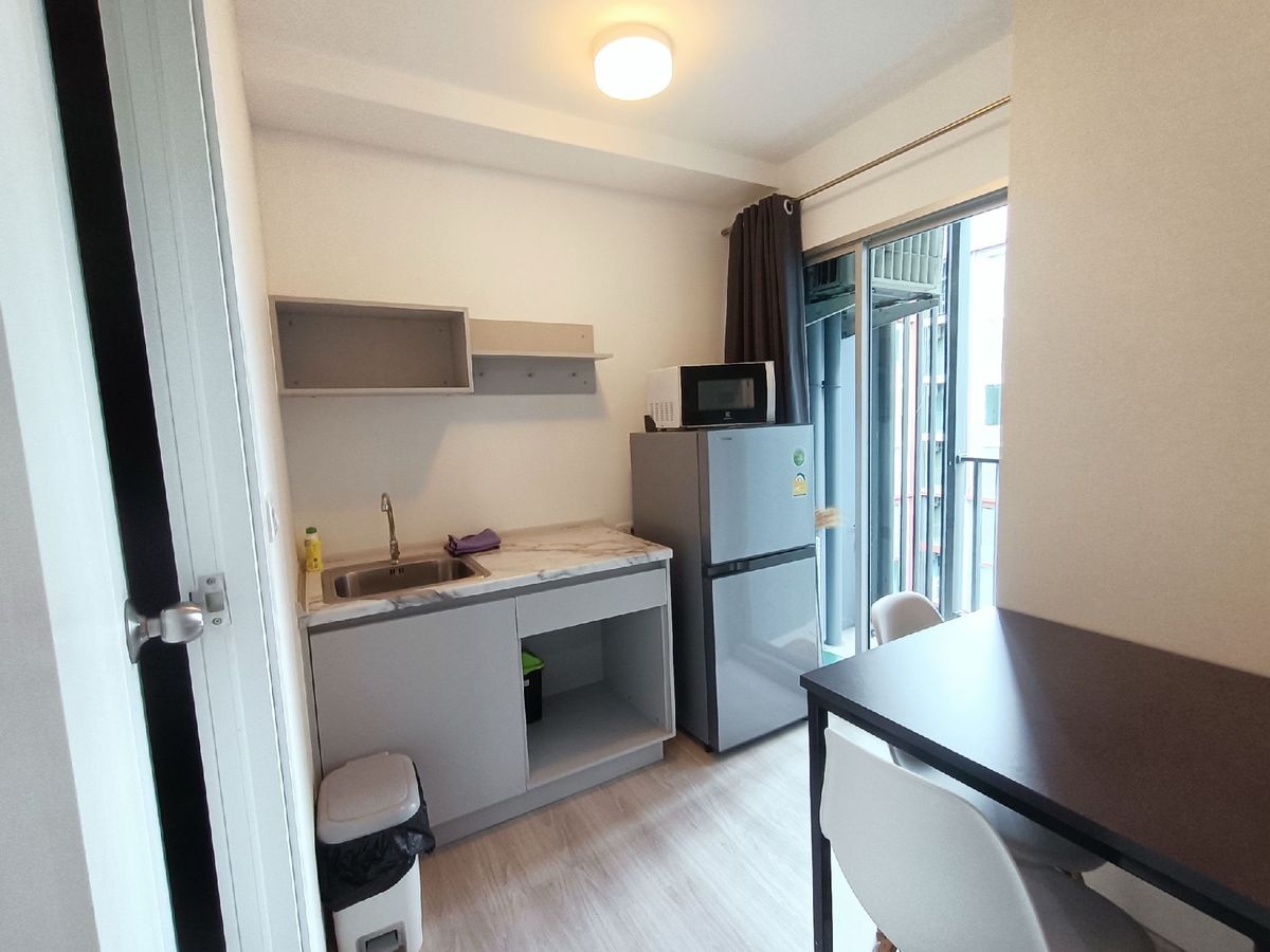 ขายคอนโดรามคำแหง หัวหมาก : ห้องมุม! Rare Item ใน Plum Condo Ram 60 Interchange – ชั้น 6 วิวโล่ง แต่งครบ พร้อมอยู่ราคาเพียง 1.59 ล้านบาทเท่านั้น! (คุ้มที่สุดในตึก B)
