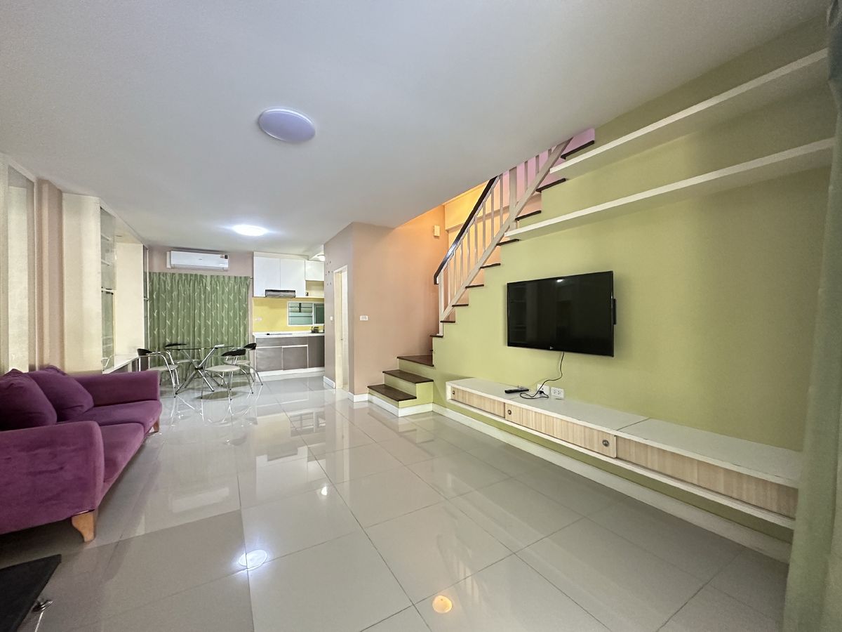 ให้เช่าทาวน์โฮมพัฒนาการ ศรีนครินทร์ : เช่าTown Avenue rama9 28,000บ/ด