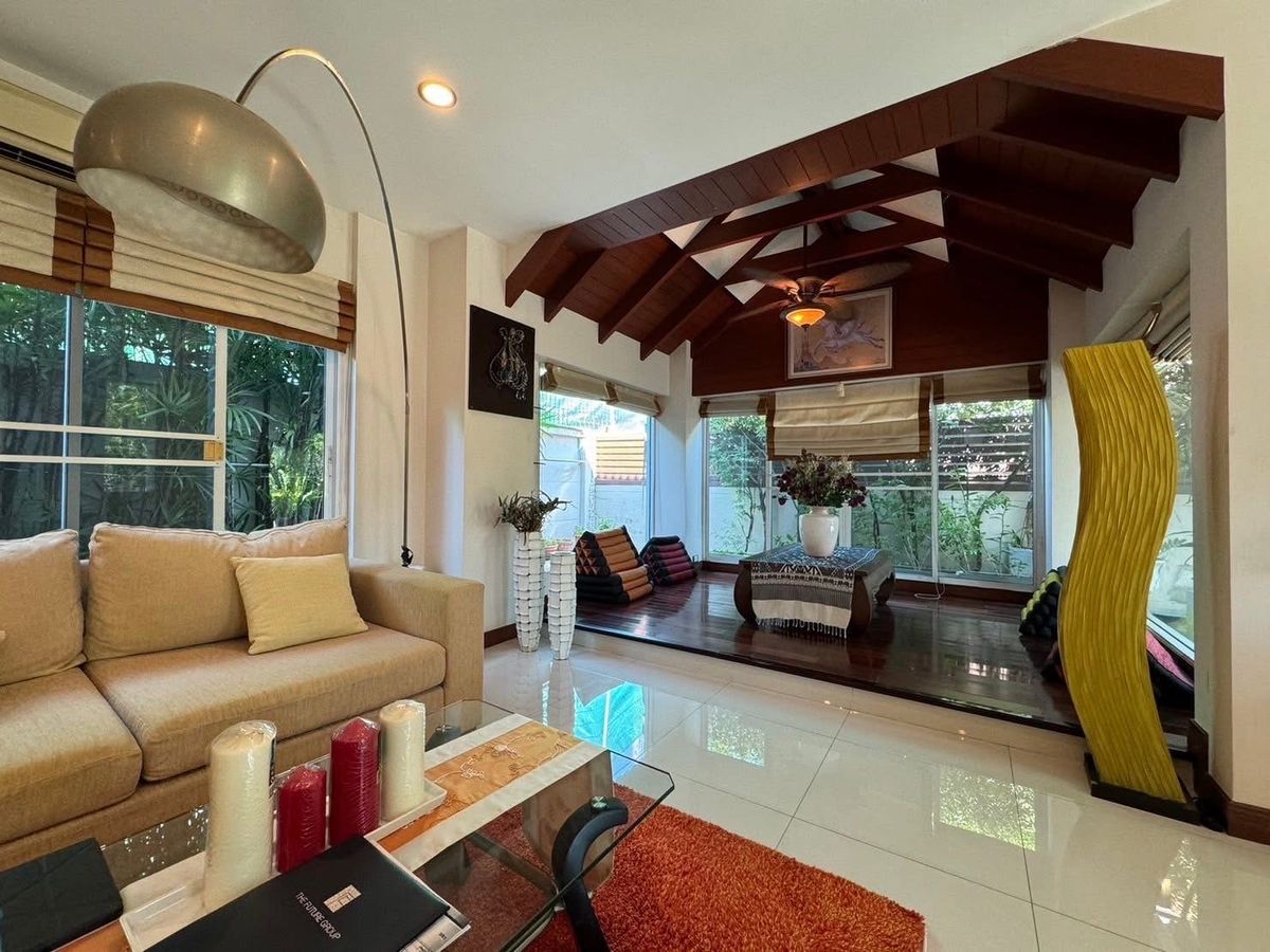 ขายบ้านเกษตร นวมินทร์ ลาดปลาเค้า : 📢👇 บ้านเดี่ยว ราคาดี ในทำเลที่ดี สะดวกสบายในการเดินทางและใกล้แหล่งอำนวยความสะดวก 