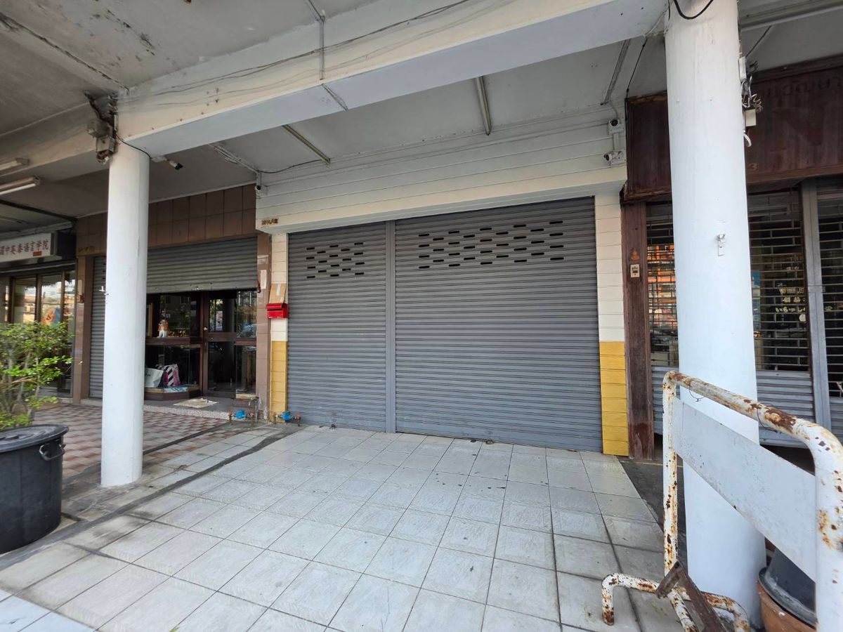 ขายอาคารพาณิชย์สาทร นราธิวาส : [Sale] ตึก 4 ชั้น ติดถนนเจริญกรุง 3 ห้องนอน 3 ห้องน้ำ ใกล้ รร.แม่น้ำ ใกล้ Asiatique บางรัก มีที่จอดรถ เหมาะทำธุรกิจหรือพักอาศัย สนใจ 📞 080 369 6366 | 099 415 2664