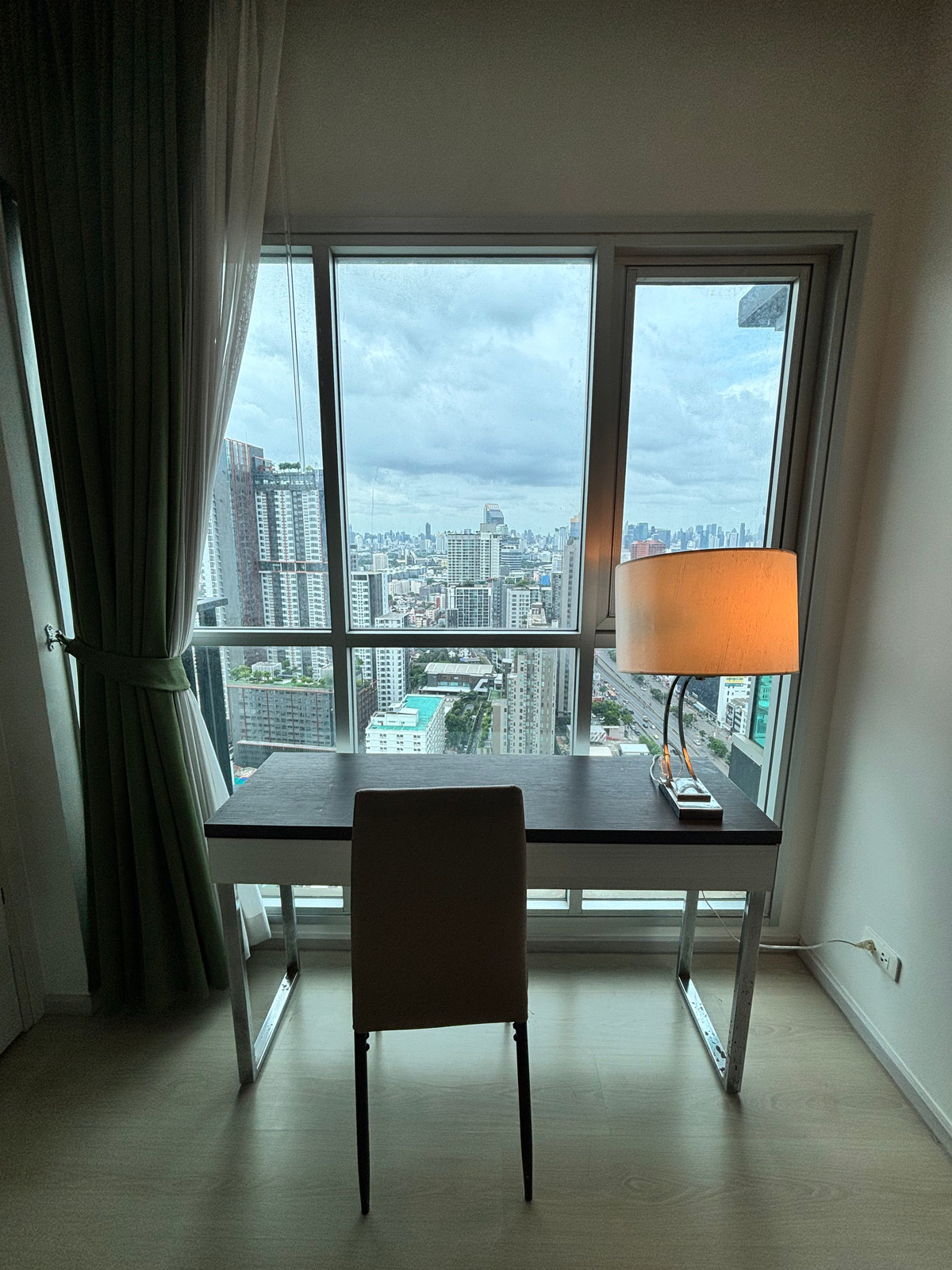 CondoRatchadapisek, Huaikwang, Suttisan : Sell/Rent Condo Life Ratchadaphisek Building B 34