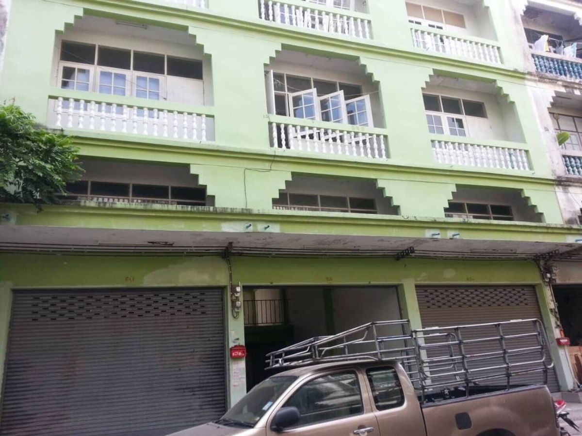 For SaleShop HouseEakachai, Bang Bon : 🏢🔥 Sell 3 booths with a golden leak, Bang Bon Chai 106‼ ️ 📍 Golden opportunity for investors and entrepreneurs