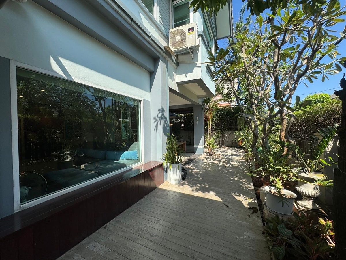 ขายบ้านเกษตร นวมินทร์ ลาดปลาเค้า : 📢👇 บ้านเดี่ยว ราคาดี ในทำเลที่ดี สะดวกสบายในการเดินทางและใกล้แหล่งอำนวยความสะดวก 