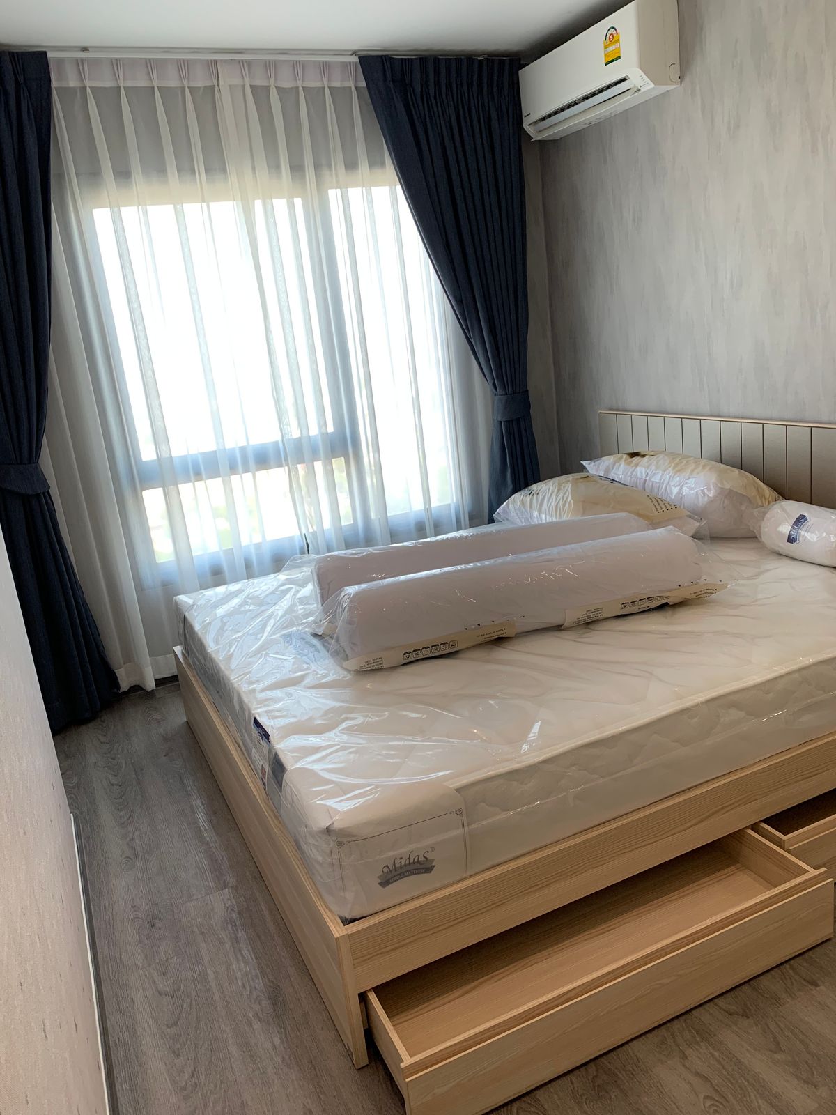 For RentCondoPattanakan, Srinakarin : Urgent rent !! Ready to enter this April 17, next to the 3 electric train / reserve first. ✨RICH PARK @ Triple Station
