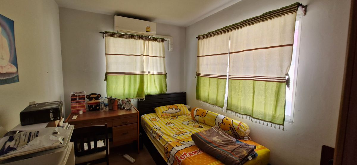 For SalePattaya, Bangsaen, Chonburi : Twin house for sale, 2 floors, 3 bedrooms, 2 bathrooms, can park 2 cars