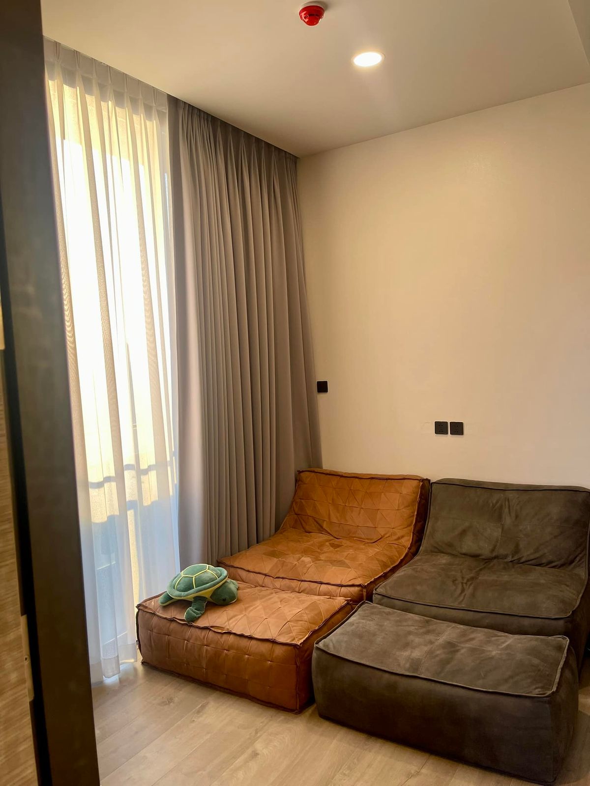 ให้เช่าคอนโดลาดพร้าว เซ็นทรัลลาดพร้าว : คอนโด The Crest Park Residences เดินทางสะดวก ใกล้รถไฟฟ้าบีทีเอส ห้องสวย เฟอร์นิเจอร์ครบ พร้อมอยู่ทันที