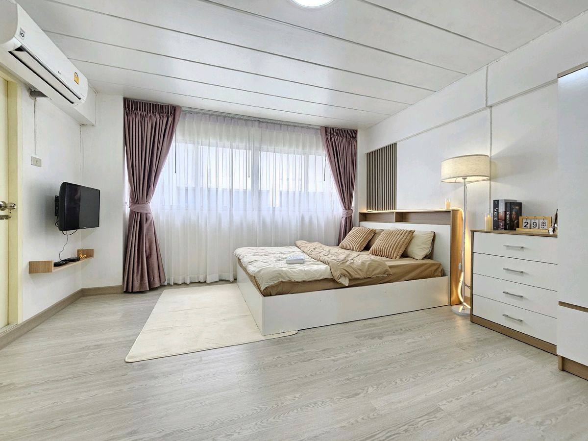For SaleCondoLadprao101, Happy Land, The Mall Bang Kapi : Lumpini condo for sale, Opposite The Mall Bangkapi, Minimal style, fully furnished, ready to move 