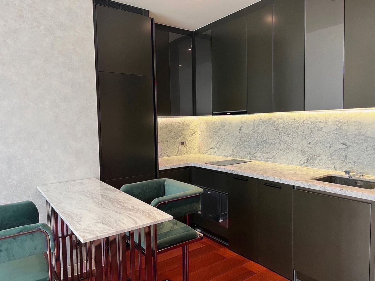 For SaleCondoSukhumvit, Asoke, Thonglor : Condo KHUN by Yoo is convenient to travel near the BTS Skytrain. Ready to sell immediately  