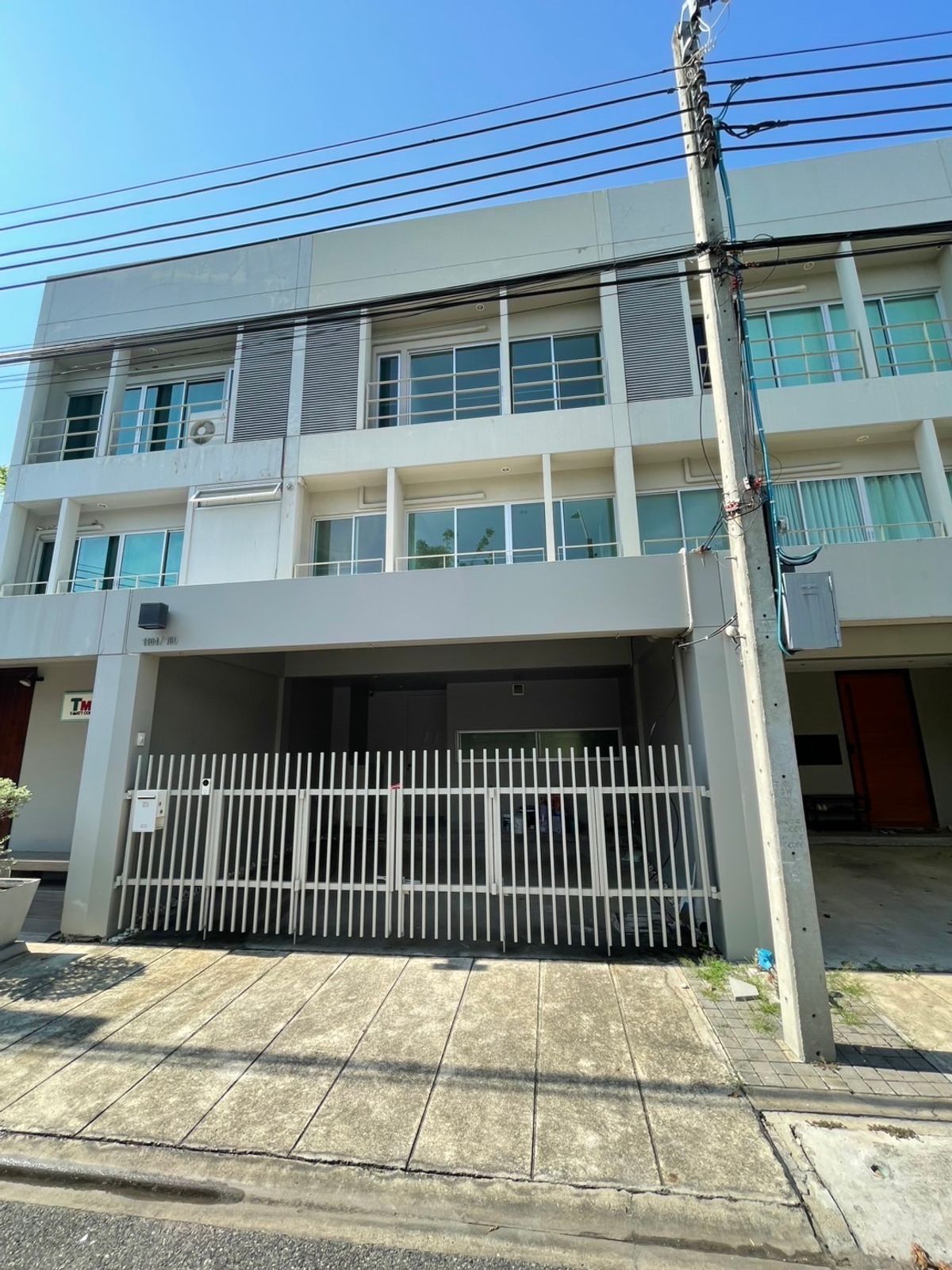 For RentTownhomePattanakan, Srinakarin : ✨ Townhome Development, Thonglor 15 minutes