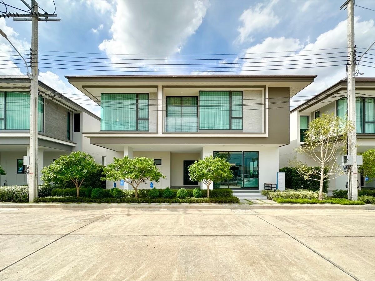 ขายบ้านพัฒนาการ ศรีนครินทร์ : 🏡AVIAN กรุงเทพกรีฑา แบบบ้าน AVANI 54ตร.ว. 262ตร.ม. | 4นอน 5น้ำ 3ที่จอด เริ่ม 17.49 ล. ซื้อตรงโครงการ 📲 095-9299924 (K.เบนซ์) 