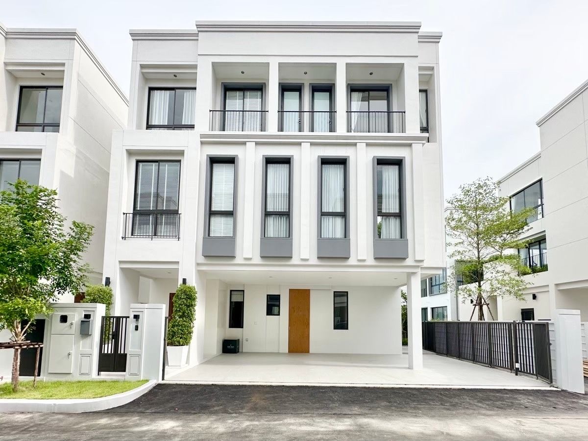 For SaleHousePattanakan, Srinakarin : Aerie, Krungthep Kreetha, Madison House 390 sq.m., 4 bedrooms, 6 water, 4 water, buy at the project 📲 095-9299924 (K. Benz)