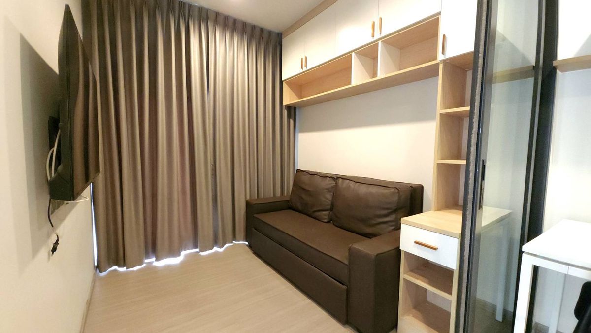 ขายคอนโดพระราม 9 เพชรบุรีตัดใหม่ RCA : Condo for sale: Life Asoke Hype, near MRT Rama 9 By Pond