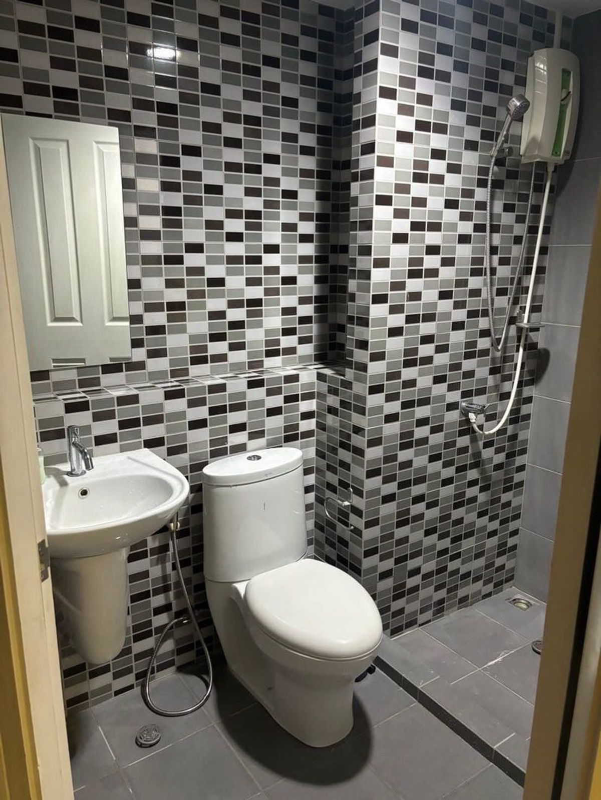 ให้เช่าคอนโดนนทบุรี บางใหญ่ บางบัวทอง : ให้เช่า ดีคอนโด รัตนาธิเบศร์ เลขที่ 115/125