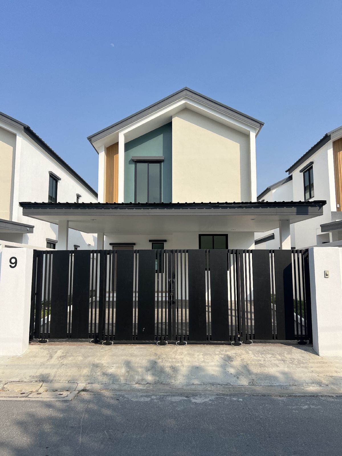 For SaleHousePhutthamonthon, Salaya : New house built in Thawi Watthana area