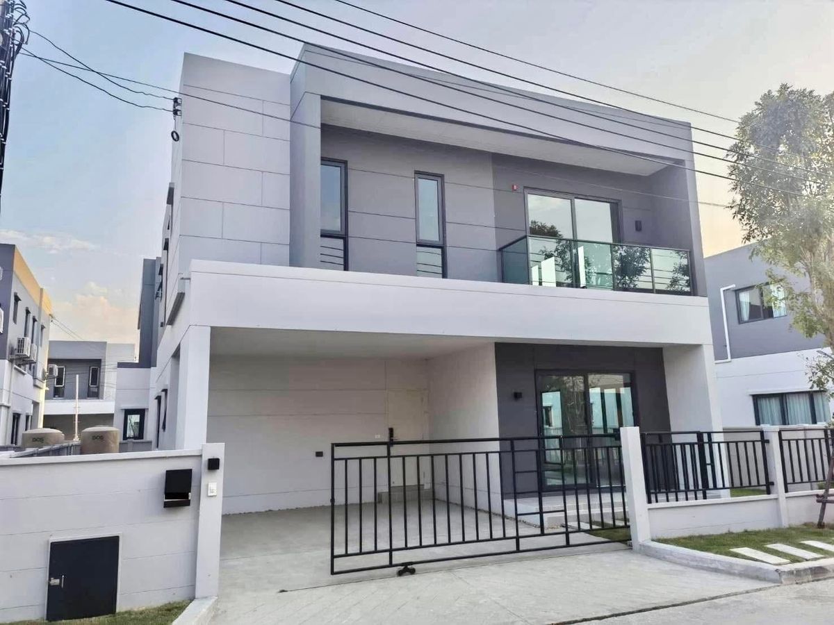 ให้เช่าบ้านบางนา แบริ่ง ลาซาล : ให้เช่า บ้านเดี่ยวพร้อมอยู่ Centro บางนา