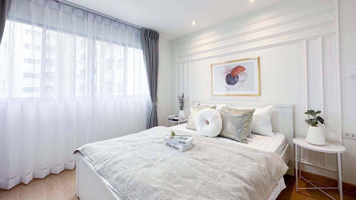For SaleCondoOnnut, Udomsuk : 🎊 Lumpini Center Sukhumvit 𝟳𝟳 🔥 Just 𝟰 minutes to 𝘽𝙏𝙎 Onnut 🔥 Free furniture every piece 🎉