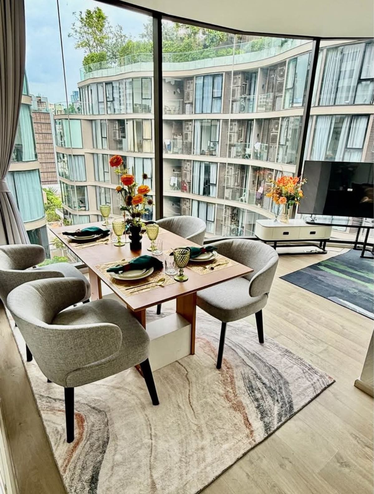 For RentCondoSukhumvit, Asoke, Thonglor : 2 bedrooms, good location, Sukhumvit 10