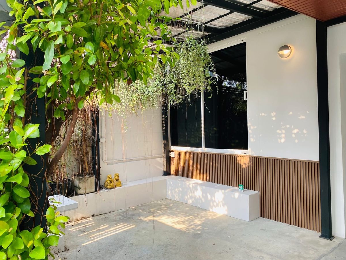 For SaleTownhomeSathorn, Narathiwat : 📢👇 3-Storey Townhome in a Prime Location on Chan Road, Sathorn Area