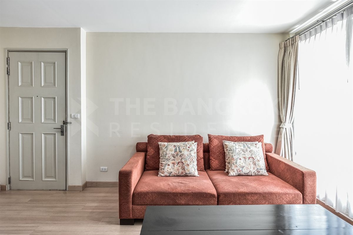 For RentCondoSathorn, Narathiwat : Life Sathorn 10 for RENT | 21th Floor | 2 Bed 2 Bath | 63 SQ.M. | 32,000 By James Tel/Line: 065-824-1025