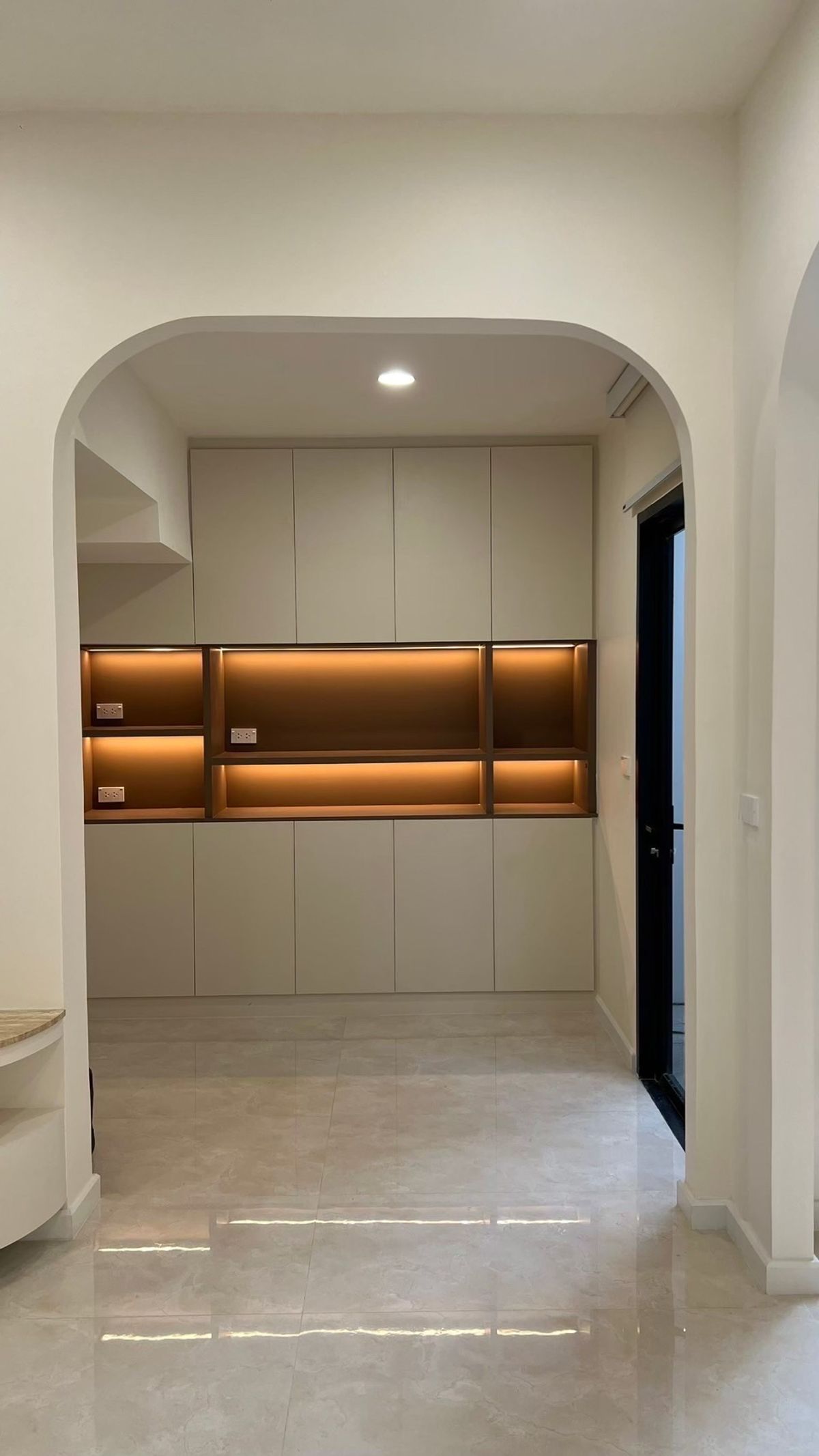 ขายทาวน์โฮมพระราม 3 สาธุประดิษฐ์ : 📢👇 Tomehome หรู 3 ชั้นครึ่ง วิวสวนและสระว่ายน้ำของโครงการ เดินทางสะดวกหลายเส้นทาง ใกล้ ทางพิเศษเฉลิมมหานครทางพิเศษศรีรัช