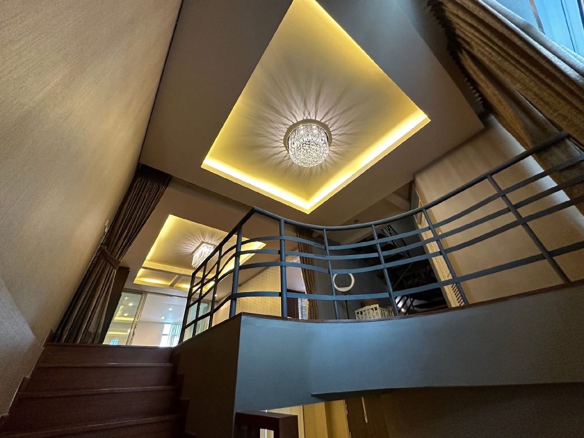 For SaleTownhomeSathorn, Narathiwat : 📢👇 3-Storey Townhome in a Prime Location on Chan Road, Sathorn Area