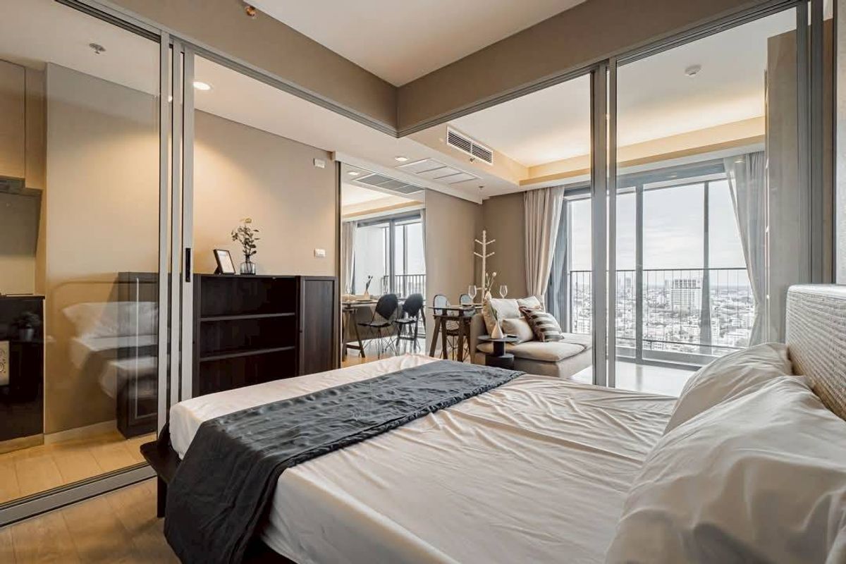 ขายคอนโดอารีย์ อนุสาวรีย์ : Hot deal for sale : Siamese Ratchakru