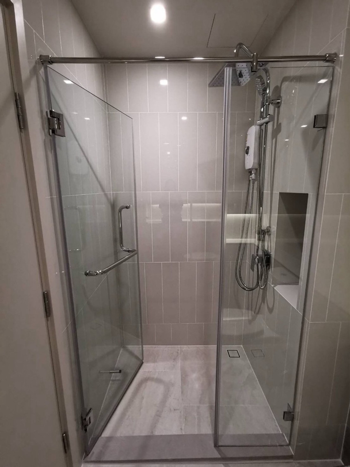 ให้เช่าคอนโดสะพานควาย จตุจักร :  ★ The Reserve Phahol-Pradipat ★ 39 ตรม.,ชั้น 16 (1 ห้องนอน 1 ห้องน้ำ), ★ใกล้ BTS สะพานควาย★ใกล้ รพ. เปาโลเมโมเรียล พหลโยธิน, Big C, Tesco Lotus Express★ สิ่งอำนวยความสะดวกมากมาย★ เครื่องใช้ไฟฟ้าครบครัน★ 