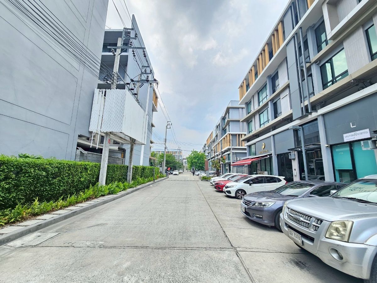 ขายทาวน์โฮมเกษตร นวมินทร์ ลาดปลาเค้า : Nirvana @ Work ลาดพร้าว-เกษตรนวมินทร์🚀 โฮมออฟฟิศสุดชิค ขายด่วน ราคาดีที่สุดในโครงการ! ทำเลทองสายธุรกิจห้ามพลาด!