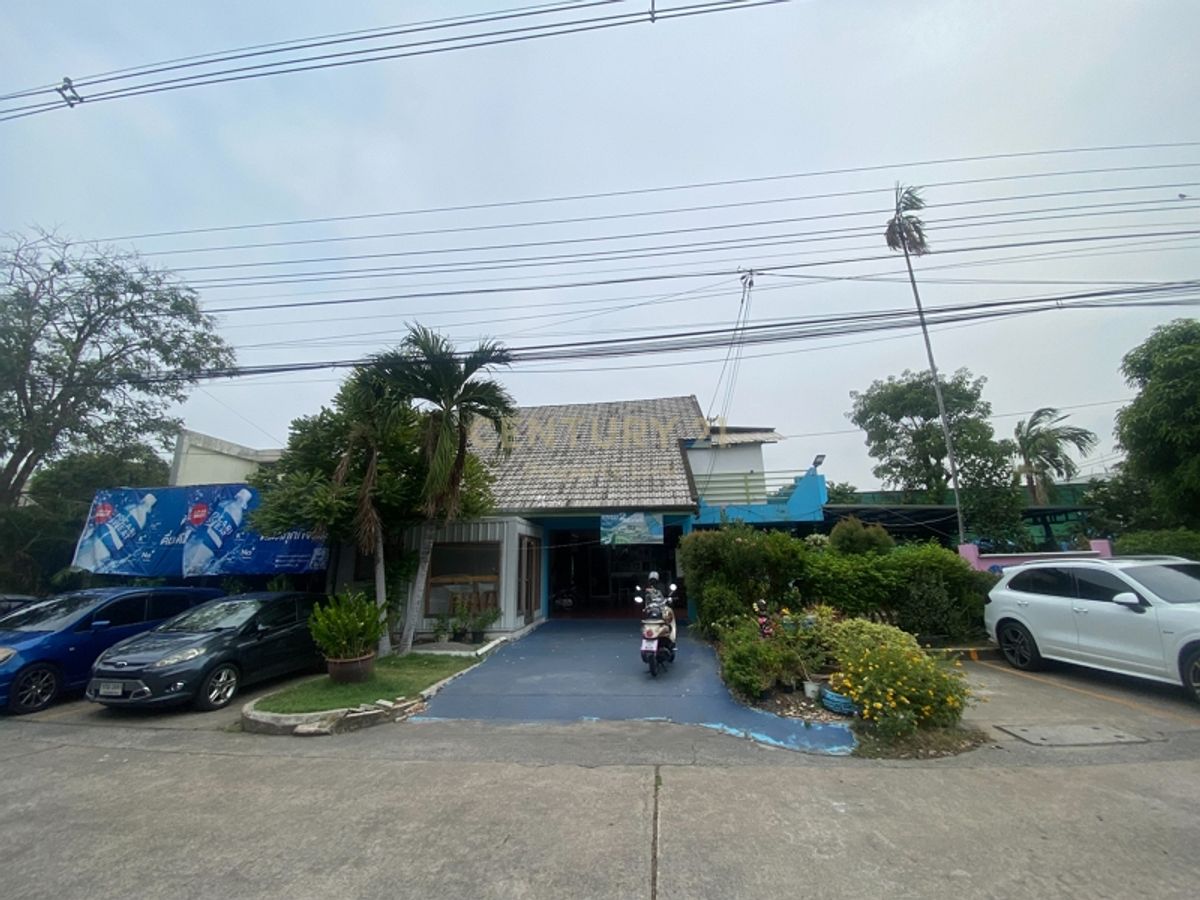 For SaleLandSapankwai,Jatujak : Tennis court for sale with large land area of ​​910 square wah – good location in Senanikhom 1 Soi 28 No.59-OT-68002
