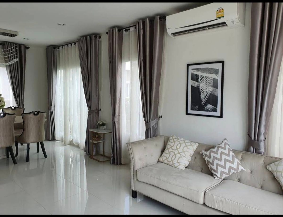 บ้านพัฒนาการ ศรีนครินทร์ : บ้านเเฝดให้เช่า/ขาย สนใจติดต่อ โทร หรือ ไลน์0938563451 คุณเนย