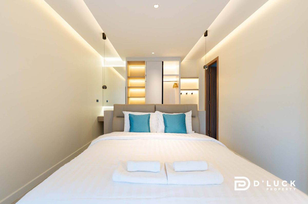 Pattaya, Bangsaen, Chonburi : Selling and renting a house, Pool Villa near the Sea of ​​Jomtien, ready to stay in 7 bedrooms