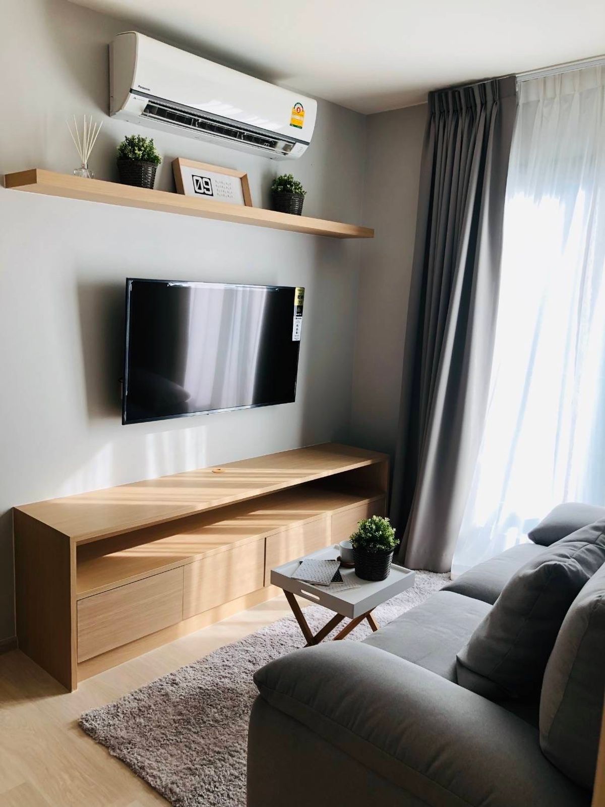 For RentCondoRama9, Petchburi, RCA : Rent