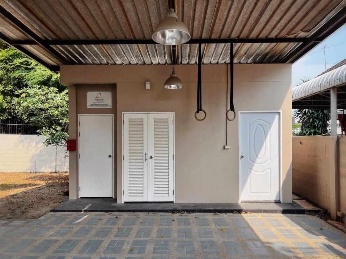 ขายบ้านบางนา แบริ่ง ลาซาล : 🔥 [ ขายด่วน ] บ้านเดี่ยว 2 ชั้น [ 5 ห้องนอน 4 ห้องน้ำ ]  หมู่บ้านบางนาวิลล่า บางนาตราด 39 พร้อมที่ดินกว้าง ใกล้ห้าง Central, Mega Bangna, Index และ ร.ร.นานาชาติ 3 โรงเรียน - เงียบสงบเป็นส่วนตัว พร้อมอยู่ เพียง 8 ล้าน!! 👍 LC0035