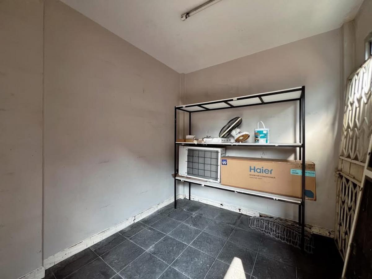 ขายบ้านบางนา แบริ่ง ลาซาล : 🔥 [ ขายด่วน ] บ้านเดี่ยว 2 ชั้น [ 5 ห้องนอน 4 ห้องน้ำ ]  หมู่บ้านบางนาวิลล่า บางนาตราด 39 พร้อมที่ดินกว้าง ใกล้ห้าง Central, Mega Bangna, Index และ ร.ร.นานาชาติ 3 โรงเรียน - เงียบสงบเป็นส่วนตัว พร้อมอยู่ เพียง 8 ล้าน!! 👍 LC0035