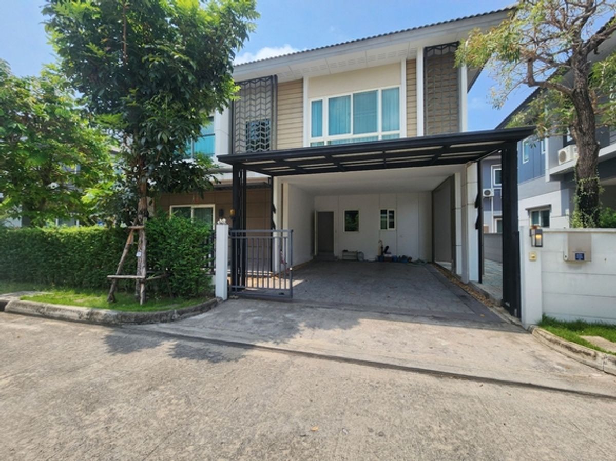 For RentHouseThaphra, Talat Phlu, Wutthakat : Rent a detached house, The City, Sathorn-Ratchapruek 60 sq.w., 4 bedrooms, on the Dot Tai Road, near Home Pro Kanaphon.