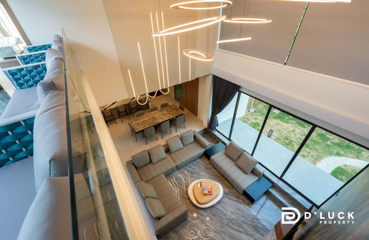 Pattaya, Bangsaen, Chonburi : Selling and renting a house, Pool Villa near the Sea of ​​Jomtien, ready to stay in 7 bedrooms