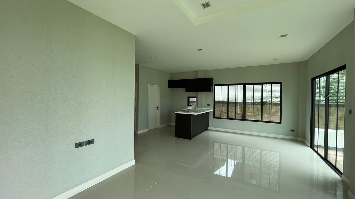 ขายบ้านเชียงใหม่ : ขายบ้านใหม่ เศรษฐสิริ สันทราย เชียงใหม่ 184 ตารางวา