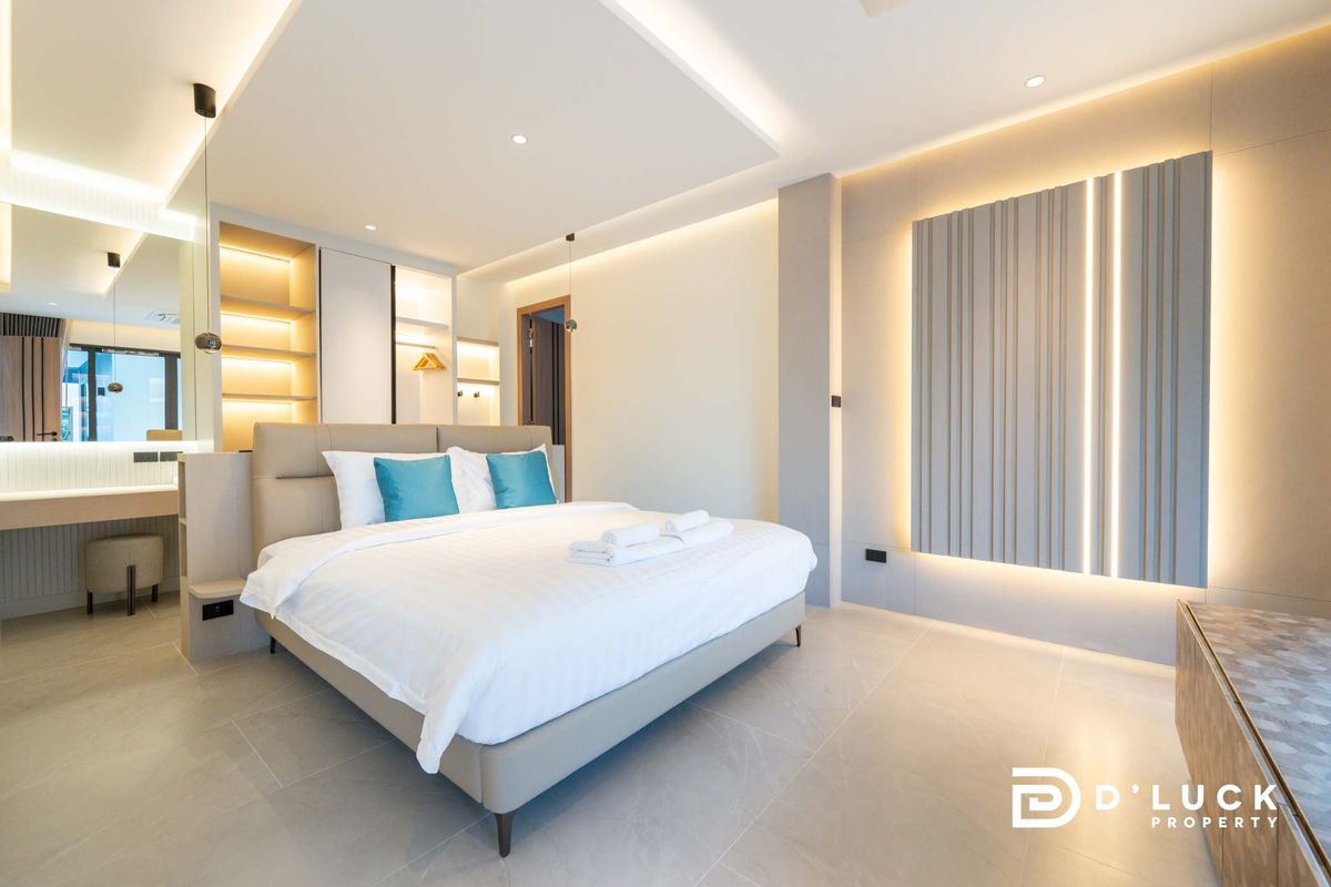 Pattaya, Bangsaen, Chonburi : Selling and renting a house, Pool Villa near the Sea of ​​Jomtien, ready to stay in 7 bedrooms