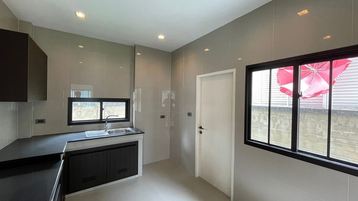 ขายบ้านเชียงใหม่ : ขายบ้านใหม่ เศรษฐสิริ สันทราย เชียงใหม่ 184 ตารางวา