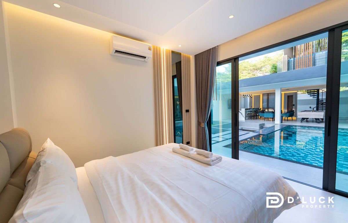 Pattaya, Bangsaen, Chonburi : Selling and renting a house, Pool Villa near the Sea of ​​Jomtien, ready to stay in 7 bedrooms